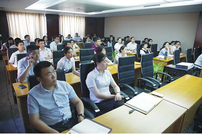 國儲、新興集團組織開展OA辦公系統培訓